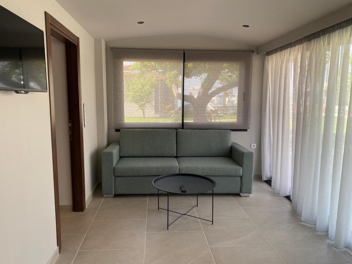 Zinozis Beach Apartments Vourvourou Buitenkant foto