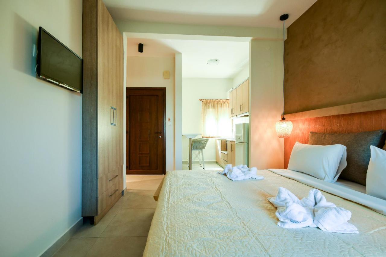 Zinozis Beach Apartments Vourvourou Buitenkant foto