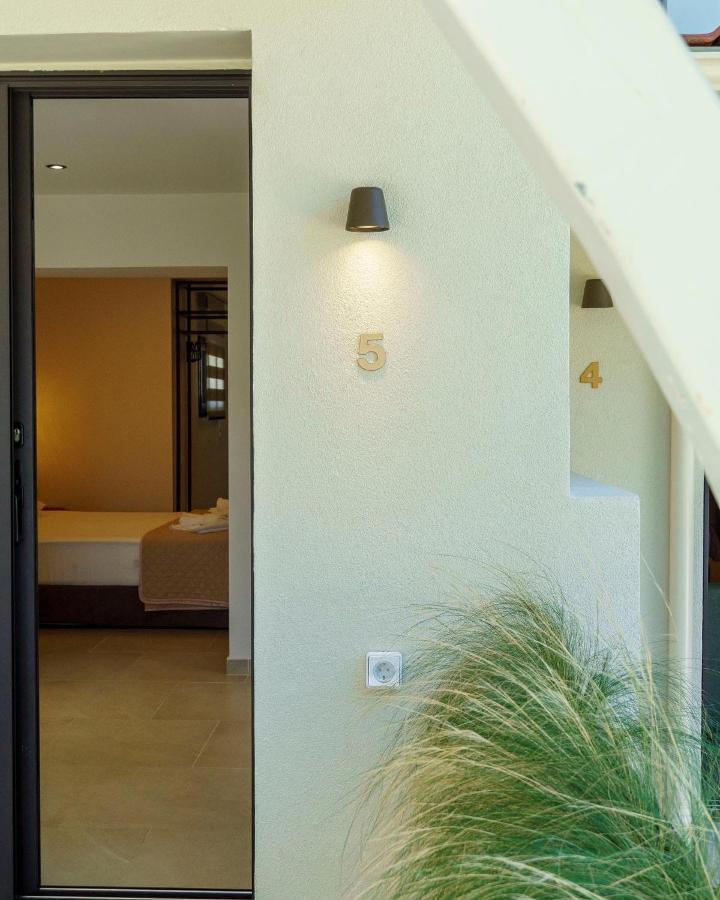 Zinozis Beach Apartments Vourvourou Buitenkant foto
